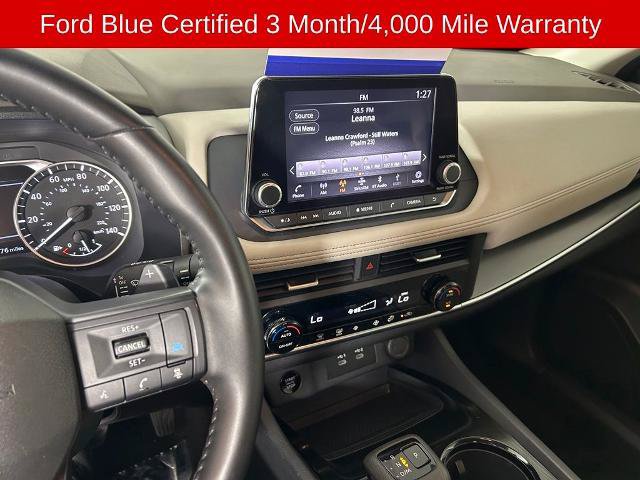 Used 2025 Nissan Rogue SV AWD/4WD image 3