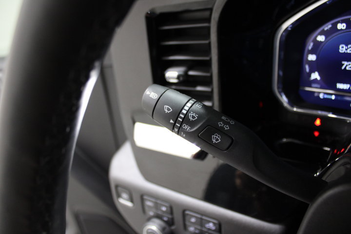 Used 2025 Chevrolet Silverado 2500 LT AWD/4WD image 31