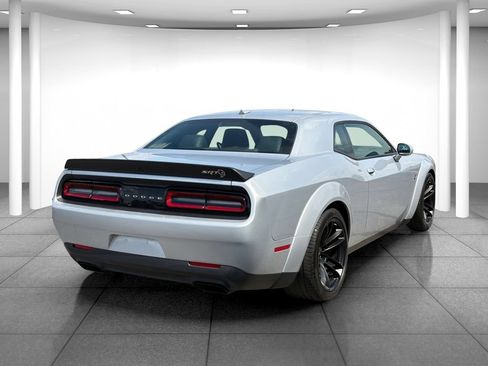 Used 2020 Dodge Challenger SRT Hellcat RWD image 7