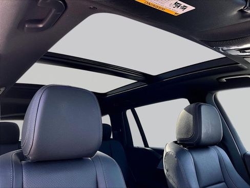 Certified 2025 Mercedes-Benz GLS 450 4MATIC image 17