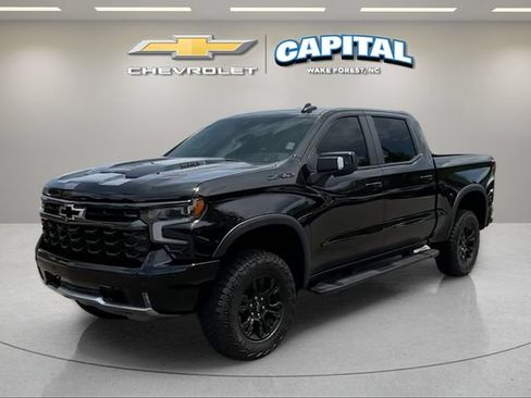 Used 2025 Chevrolet Silverado 1500 ZR2 w/ Technology Package AWD/4WD image 1