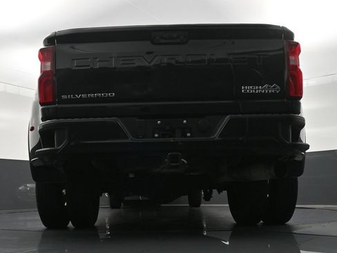 Used 2026 Chevrolet Silverado 3500 High Country w/ High Country Premium Package AWD/4WD image 28
