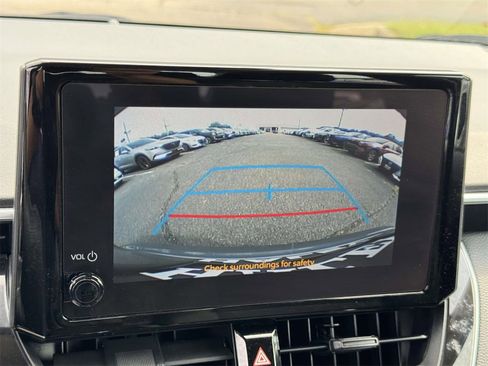Used 2024 Toyota Corolla LE image 4