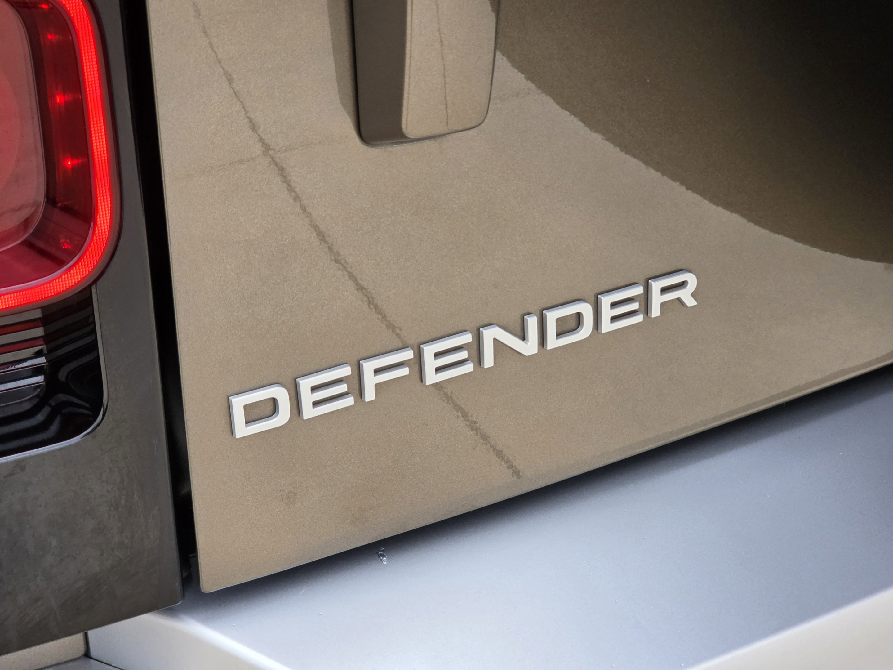 Certified 2024 Land Rover Defender 110 S AWD/4WD image 35