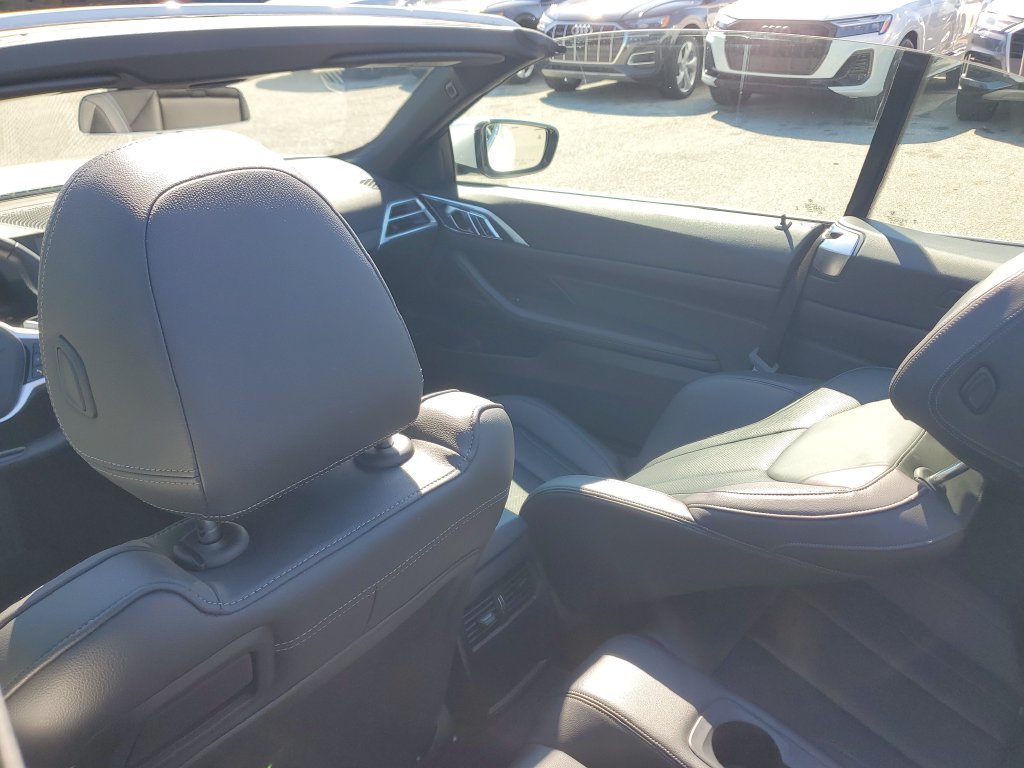 Used 2025 BMW 430i Convertible RWD image 17