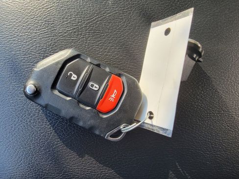 Used 2023 Jeep Gladiator Overland image 27