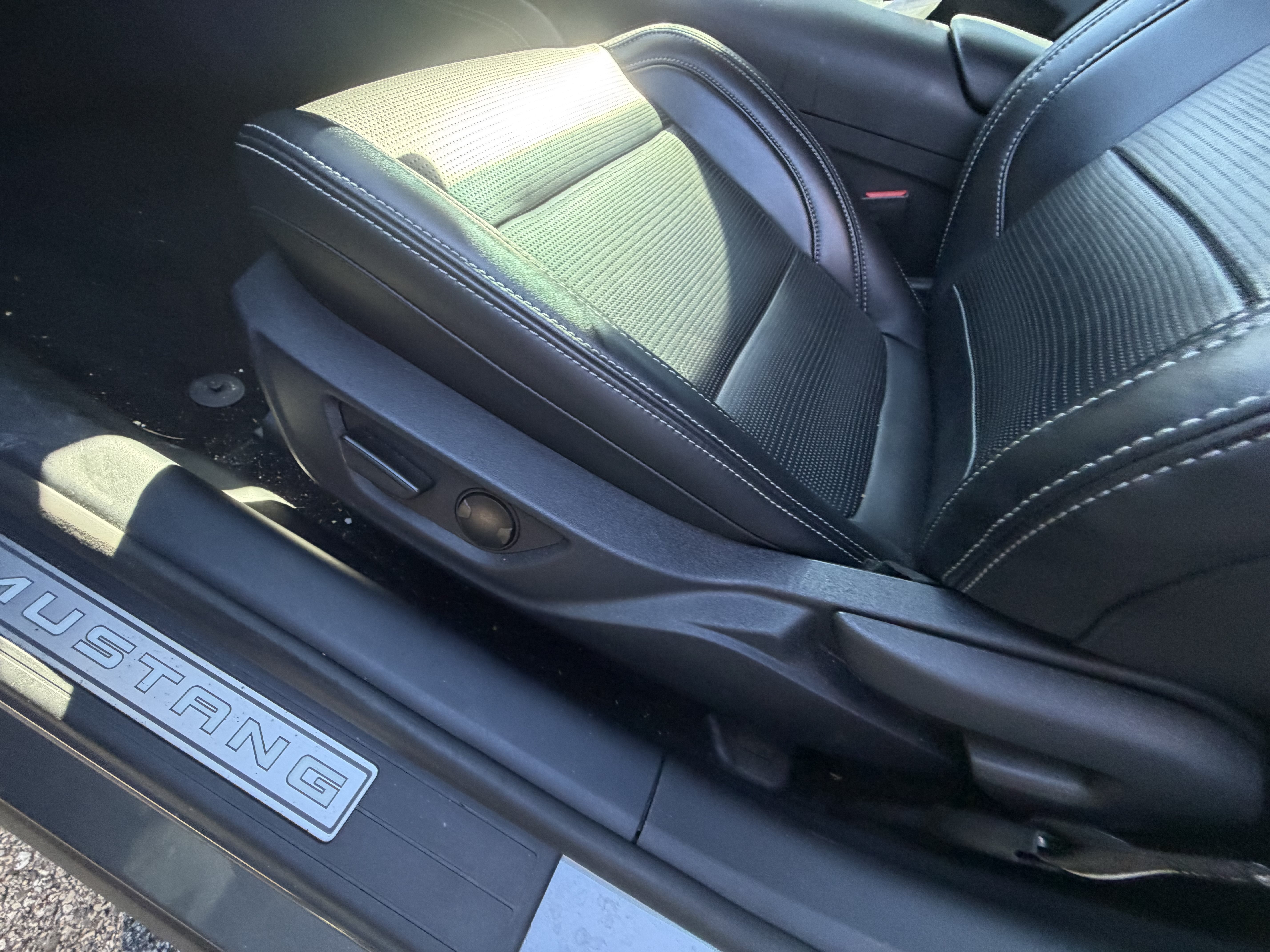 Used 2024 Ford Mustang GT Premium RWD image 12