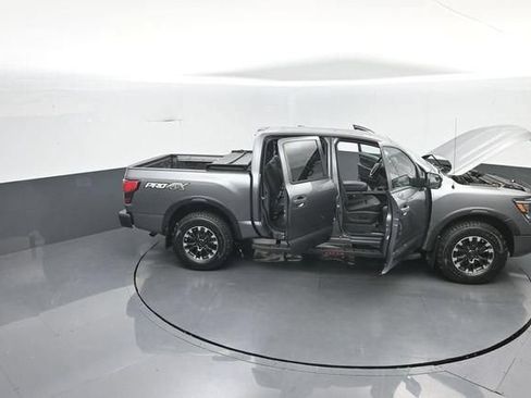 Used 2021 Nissan Titan PRO-4X w/ Pro-4x Convenience Package AWD/4WD image 43