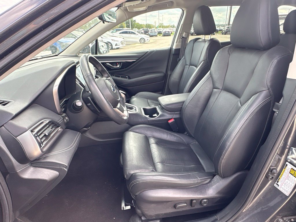 Used 2025 Subaru Outback Touring XT AWD/4WD image 12