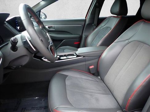 Used 2022 Hyundai Sonata SEL Plus w/ Preferred Accessory Package FWD image 10