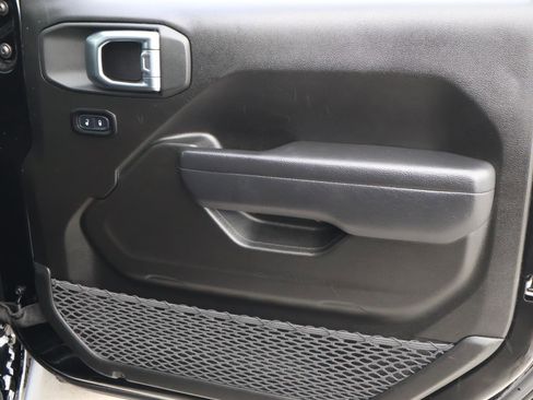 Used 2025 Jeep Gladiator Mojave image 20