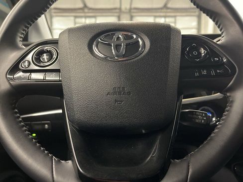 Used 2020 Toyota Prius Prime XLE image 14