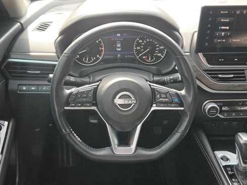 Used 2023 Nissan Altima 2.5 SL AWD/4WD image 21