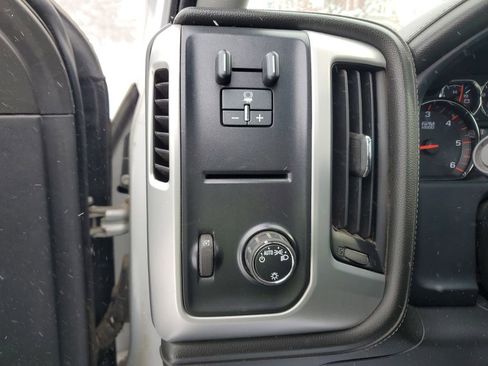 Used 2015 GMC Sierra 1500 SLE image 12