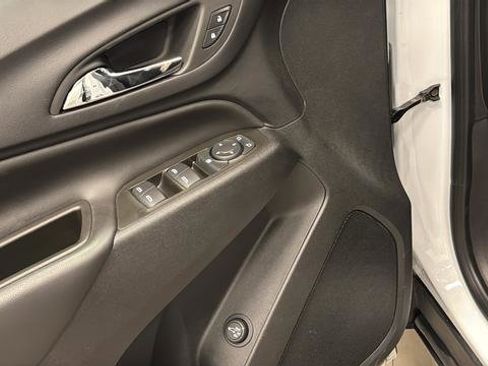 Used 2023 Chevrolet Equinox LT AWD/4WD image 20