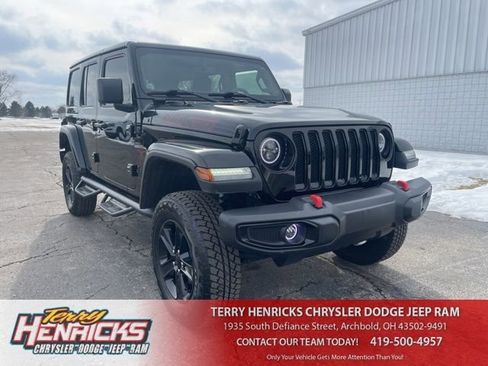 Used 2022 Jeep Wrangler Unlimited Sahara image 1