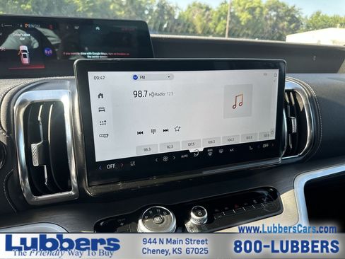 Used 2025 Ford Expedition Max Platinum AWD/4WD image 16
