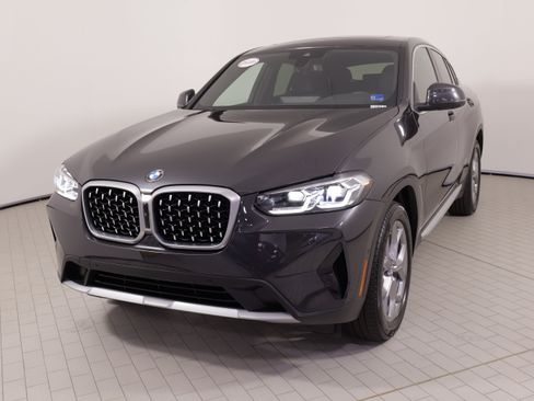 Used 2025 BMW X4 xDrive30i AWD/4WD image 5
