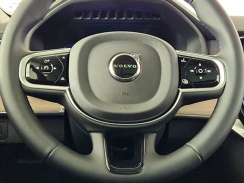 New 2026 Volvo XC90 T8 Core w/ Protection Package Premier AWD/4WD image 24