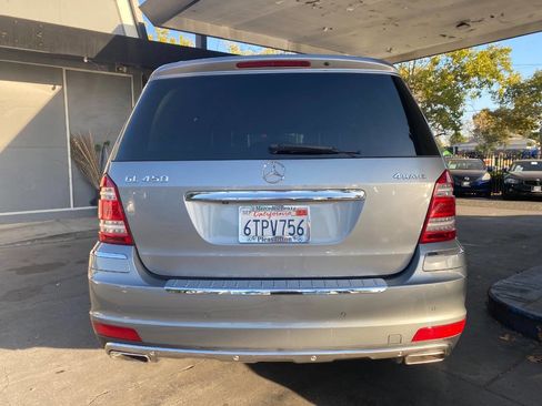 Used 2012 Mercedes-Benz GL 450 4MATIC image 8