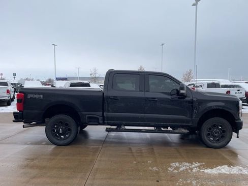 Used 2024 Ford F250 Lariat w/ Black Appearance Package image 2