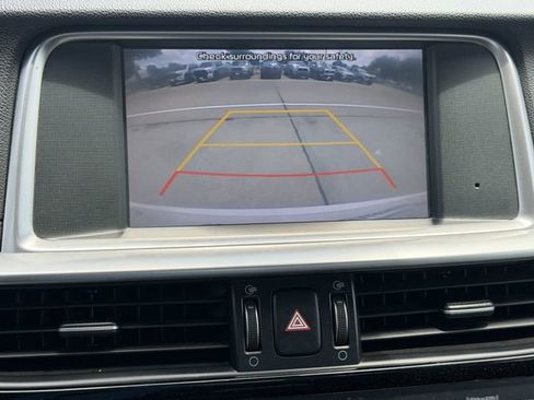 Used 2020 Kia Optima LX FWD image 18