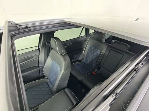 New 2026 Volkswagen Atlas Cross Sport SEL Premium R-Line AWD/4WD image 14