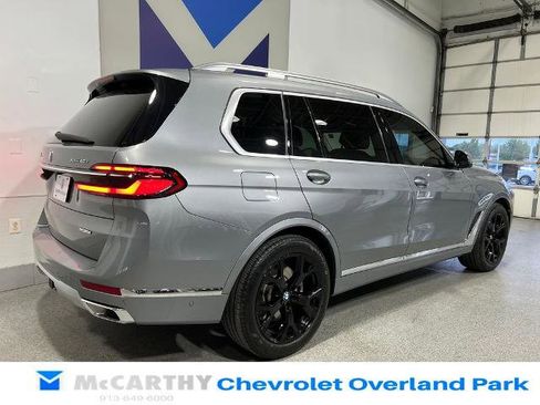 Used 2024 BMW X7 xDrive40i AWD/4WD image 5