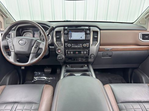 Used 2016 Nissan Titan Platinum Reserve image 10