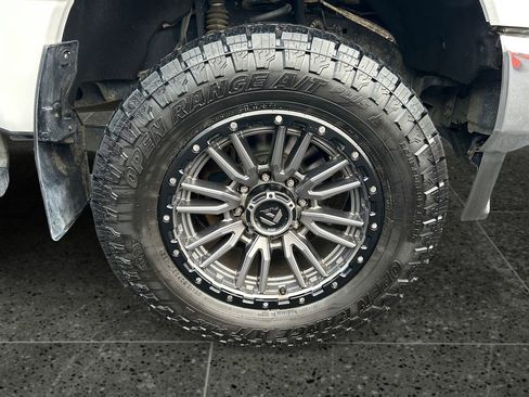 Used 2020 Ford F350 Lariat w/ Lariat Ultimate Package image 9