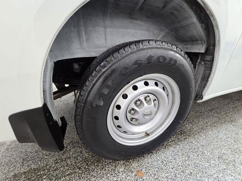 Used 2021 Nissan NV 2500 S image 25