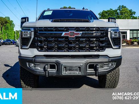 Used 2024 Chevrolet Silverado 2500 ZR2 w/ ZR2 Bison Edition AWD/4WD image 10