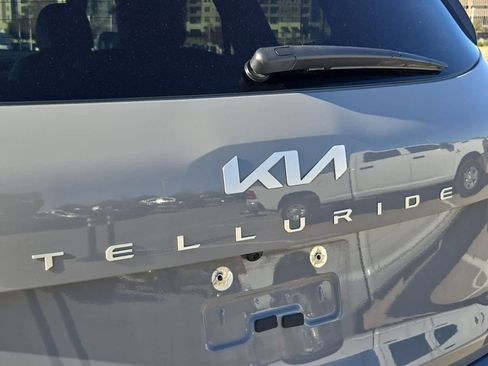 Used 2024 Kia Telluride SX Prestige X-Pro image 11