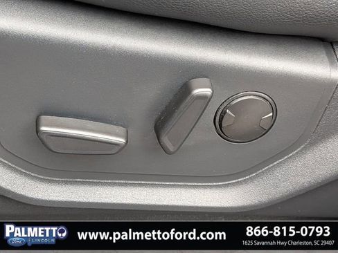 Used 2022 Ford F250 Lariat w/ Lariat Ultimate Package AWD/4WD image 20