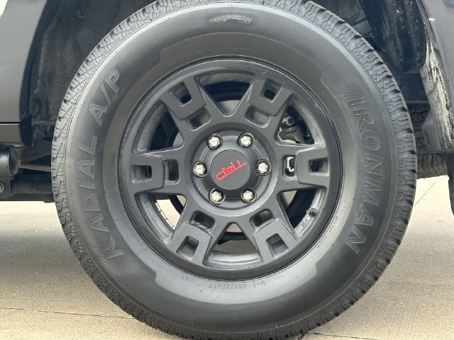 Used 2024 Toyota 4Runner TRD Off-Road Premium w/ Moonroof Package AWD/4WD image 8