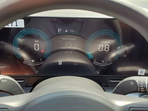 New 2027 Hyundai Kona SE FWD image 9