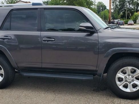 Used 2019 Toyota 4Runner SR5 Premium AWD/4WD image 3