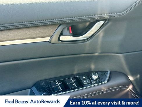 New 2025 MAZDA CX-5 Signature image 19