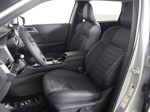 New 2026 Mitsubishi Outlander SE image 33