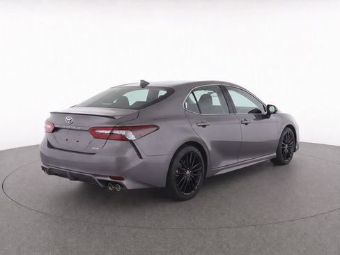 Used 2024 Toyota Camry XSE FWD image 4