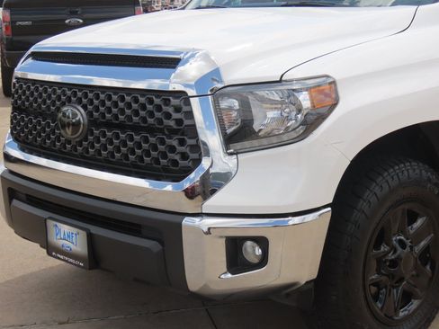 Used 2019 Toyota Tundra SR5 w/ SR5 Upgrade Package RWD image 3