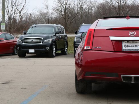 Used 2011 Cadillac CTS Premium image 12