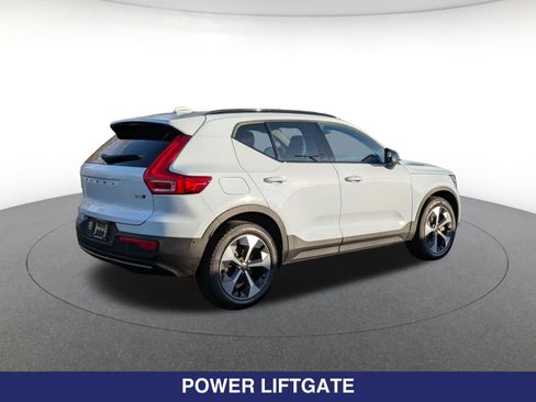 New 2026 Volvo XC40 B5 Plus w/ Protection Package Premier image 5