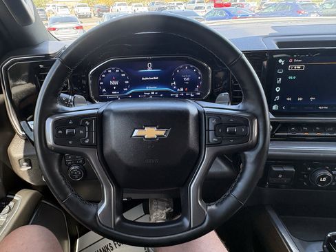 Used 2025 Chevrolet Silverado 1500 High Country w/ High Country Premium Package image 24