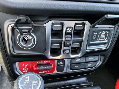 New 2026 Jeep Gladiator Mojave AWD/4WD image 28