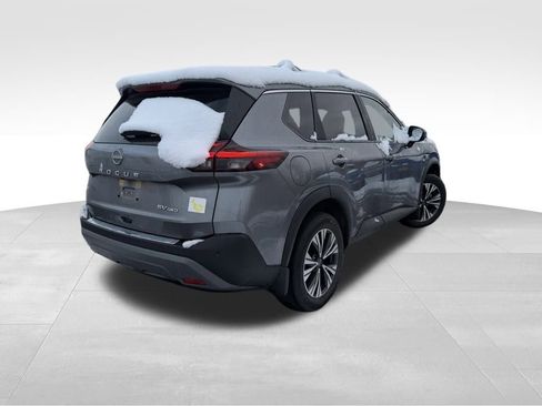 Used 2023 Nissan Rogue SV w/ SV Premium B Package image 5
