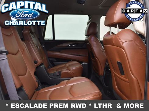 Used 2015 Cadillac Escalade Premium image 16