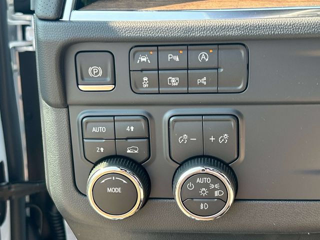 New 2026 Chevrolet Tahoe High Country AWD/4WD image 29