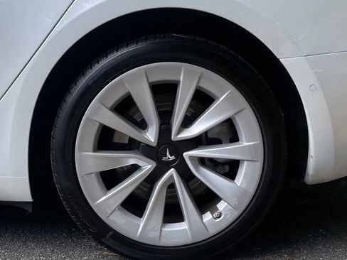 Used 2022 Tesla Model 3 Long Range AWD/4WD image 6