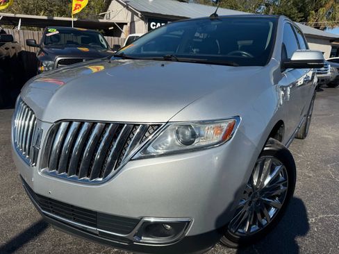 Used 2013 Lincoln MKX AWD image 1